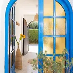 - 8 Min To - Ac - Wifi - Terrace - 8 Guests בית נופש