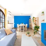- 8 Min To - Ac - Wifi - Terrace - 8 Guests בית נופש *